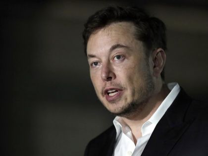Výzva Elona Muska zabrala. Lidé se z WhatsAppu stěhují na Signal a Telegram