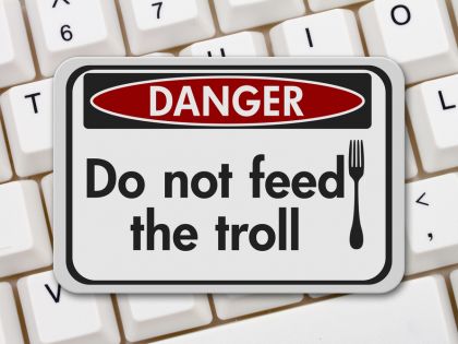 Otravní trollové se nemají krmit, říká stará internetová poučka. Opravdu?