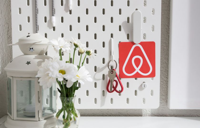 Je Airbnb v Praze fér? Za noc zaplatíte i přes 100 tisíc. Kvalita je navíc mizerná