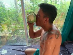 Zázračný rituál Kambo. Pomáhá, ale není pro každého, varuje Rémy Bajard