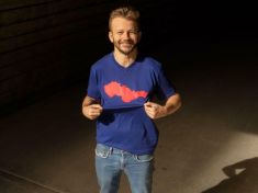 Trychtýř, pahreba a uterák. Slovák, který sbírá naše nedorozumění