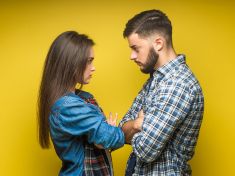 Přátelství s ex je jako jízda na horské dráze. Nikdy nevíte, co přijde dál