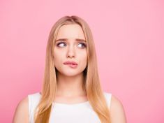 Traumata z dětství poznamenají celý život: Tohle trápí ženy, které opustil otec