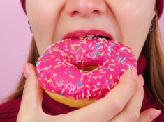 Jak snížit škodlivost cukru na minimum? Změňte pořadí jídel i denní dobu