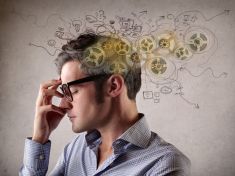 Odhalte pět chyb lidské mysli a zastavte utrpení, které vám způsobují