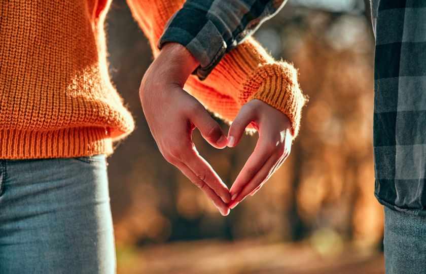 Platonická láska: Tajný recept na naplňující vztahy, který změní váš život