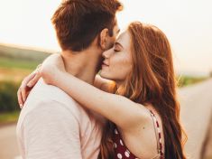 Černá kočka a zlatý retrívr: Nová randící teorie slibuje recept na úspěšný vztah 