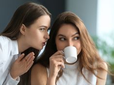 Štvou vás pomluvy na pracovišti? Utněte je hned v zárodku