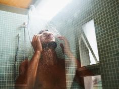 Nový hit na sociálních sítích: Vyzkoušejte sprchovací nicnedělání