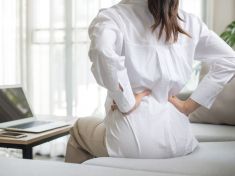 Trpíte na pandemickou pánev? Může znepříjemnit sex i zvýšit úzkosti