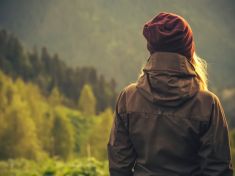 Samota nemusí být smutná. Je to cesta k většímu sebevědomí a intenzivnějším zážitkům