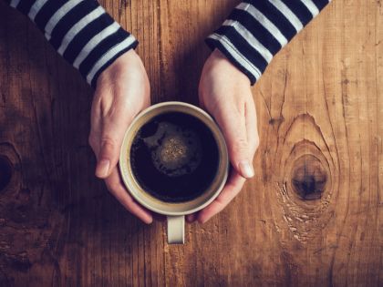 Hledáte kávu zcela bez kofeinu? Nenajdete, vyzkoušet ale můžete její alternativy