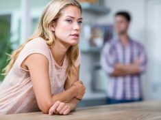 Má křivý nos a můj ex byl lepší v posteli. Pro člověka s ROCD není žádný partner dost dobrý