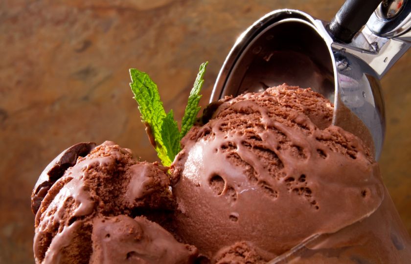 Kalendárium: Den čokoládové zmrzliny. Vyrobte si tu svou jen ze 3 ingrediencí