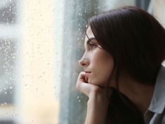 Mýty o syndromu PCOS: Mají ho jen tlusté holky s knírkem a nelze s ním otěhotnět