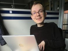 Lidé se svalovou atrofií bojují o své místo na slunci. Nemoc lze zpomalit i zastavit, říká lékařka