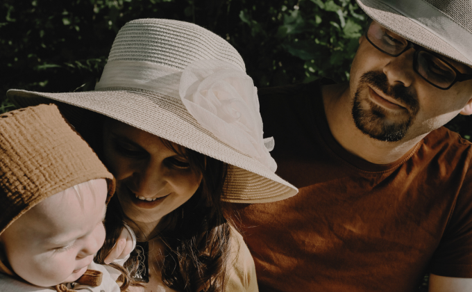 Má deset dětí. A tvrdí, že je to jednodušší než mít dvě