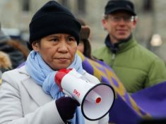 V politice neprorazila, mezi konspirátory slaví úspěchy. Seznamte se s „kanadskou královnou“