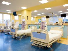 Dialýza neznamená konec světa. Je možné si udržet dobrou kvalitu života, říká primářka centra