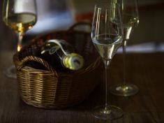 Láska ve skleničce: Víte, jaké víno vybrat na Valentýna a s čím ho zkombinovat?