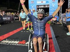 Česko má prvního zlatého Ironmana! Tománek přepsal paratriatlonové dějiny