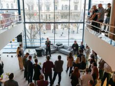 Autenticita, nadšení i odvaha vystoupit z komfortní zóny. Tak se podle expertů na marketing buduje osobní brand