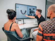 Návštěvu ortodoncie je lepší odbýt v dětství