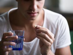 Mladí Češi v nepohodě. Další průzkum potvrzuje rozmach psychických problémů