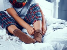 Nosíte ponožky do postele? Možná spíte s něčím opravdu nechutným