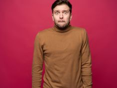 Cože? Přišel na první rande s matkou? Co horšího by se ještě mohlo stát!