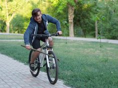 Blbý a blbější? Lidstvo hloupne, průměrné IQ už neroste a začíná klesat