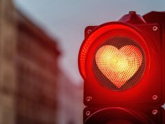 Věděli jsme, že je to špatně, ale nešlo to překonat. Žena vypráví o intimním životě s vlastním bratrem