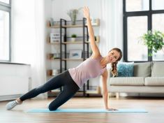 Letní dovolená na spadnutí? Máme pro vás pět tipů, jak na poslední chvíli vyladit postavu do plavek!