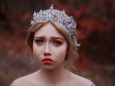 Život jako jeviště: Touha po velkém dramatu kompenzuje malé sebevědomí