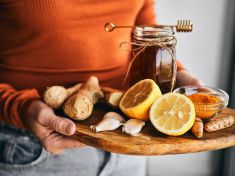 Jak posílit imunitu během podzimu? Zvyšte příjem vitamínu C a D, nezapomínejte ale ani na zinek!