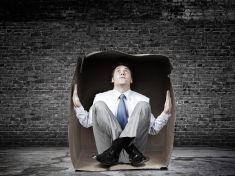 Schizoid nezvládá vztahy, které mu nic nepřináší. V izolaci ale touží po blízkosti