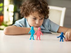 Adopce trvá dlouho, ale výsledek stojí za to. Co vše to obnáší a na koho se obrátit?