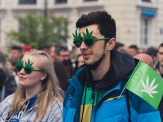 Drogy? Jaké a proč? Evropa se snaží pochopit návyky uživatelů