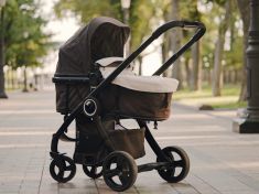 Nechceme se rozmnožovat. Za rok ubylo tolik narozených dětí, kolik by naplnilo jedno solidní město