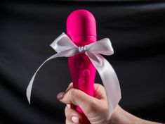 Miluju tě, ale v ložnici mám raději plast. Co dělat, když mají hračky pro dospělé přednost