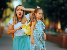 Jde to se mnou z kopce, zapomněla jsem vlastní dítě ve školce. Mám se bát?