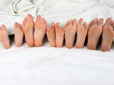 Spaní v ložnici s rodiči. Klidně až do deseti let, musí to ale vyhovovat všem