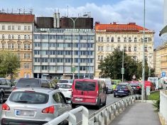 Čtvrtek Zdeňka Strnada: Chceme Prahu zakonzervovat jako Slovanskou epopej?