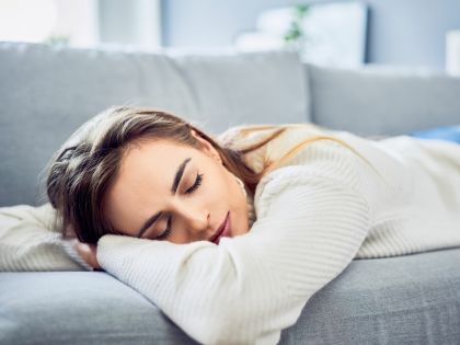 Co všechno může zlepšit krátký spánek přes den?