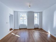 Praha 2 nabídne dalších patnáct bytů v elektronické aukci