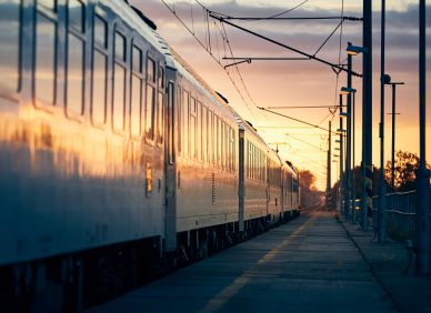 Zaplať dvakrát, nebo vystup: Ranní lekce z české železnice. Stačí chyba v systému a jste vyčůránek před celým vagónem