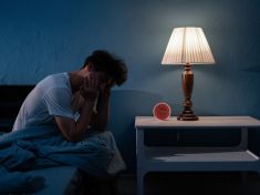 Budíte se mezi druhou a třetí ráno? Tělo volá o pomoc. Běžte k doktorovi, než bude pozdě