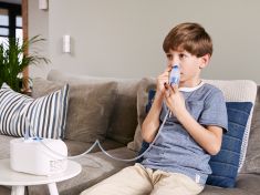 Rýma není selhání péče, je to lekce imunity. Nechte děti trochu onemocnět