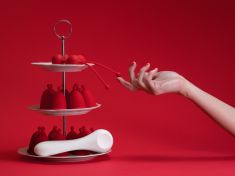 Intimní a smyslné. Co nadělit ženám pod vánoční stromeček?