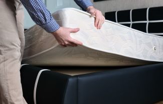 Co se děje uvnitř matrace zatímco spíte, a jak to mění kvalitu odpočinku?